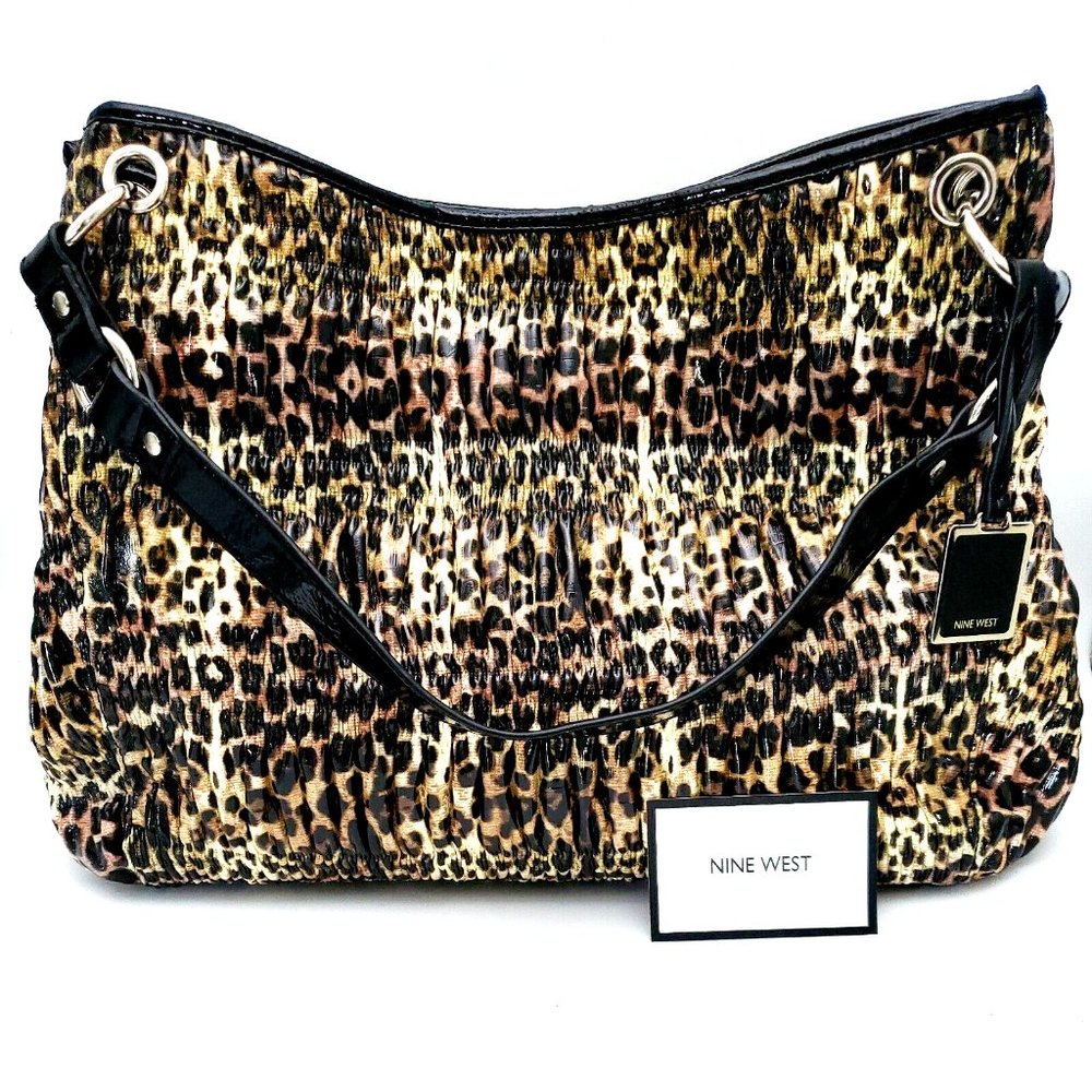 Nine West Wide Leopard / Cheetah Print Patent Faux Leather Purse Black Bottom - Picture 1 of 12